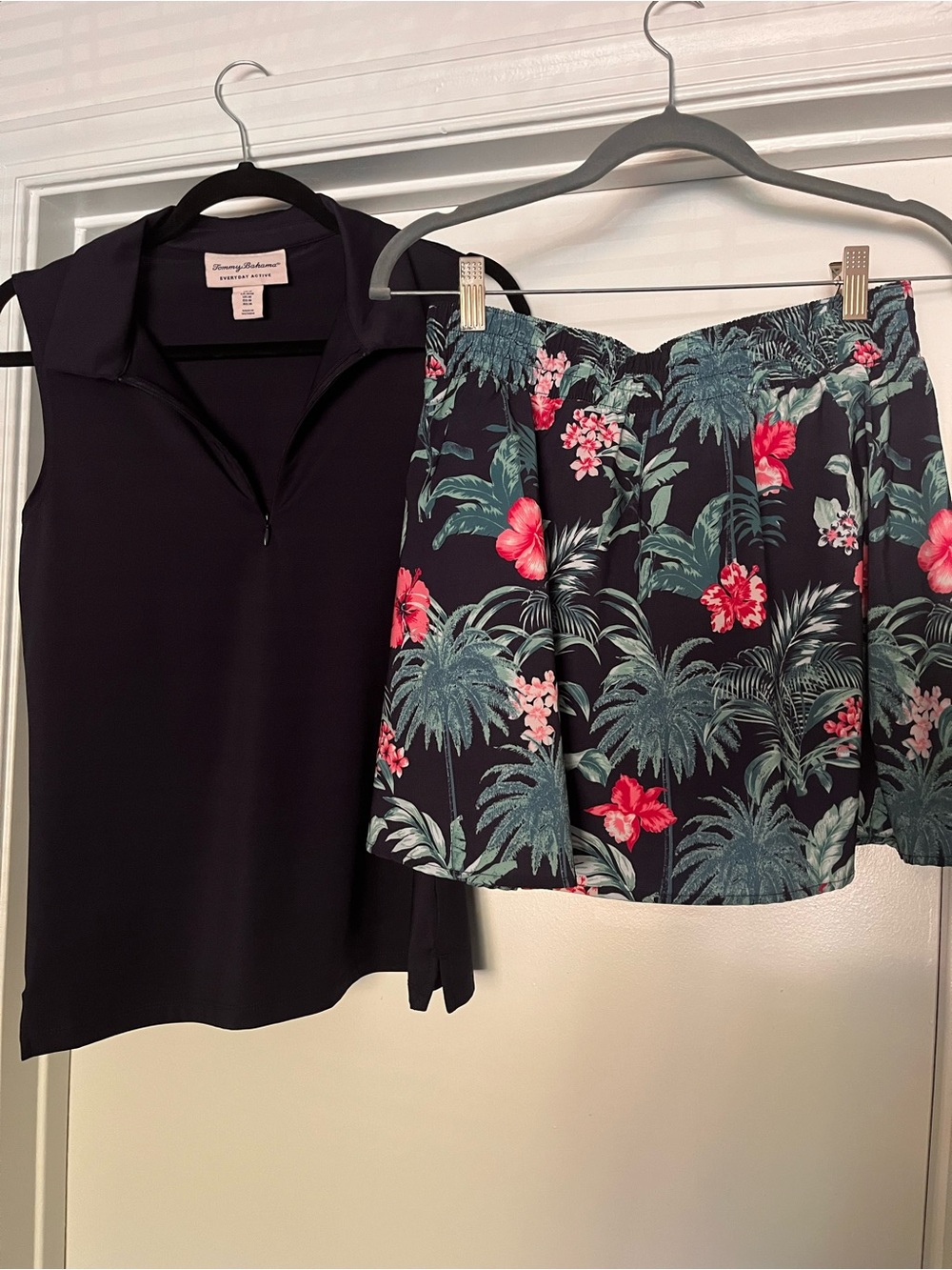 Tommy Bahama Golf or Tennis Outfit Sz M